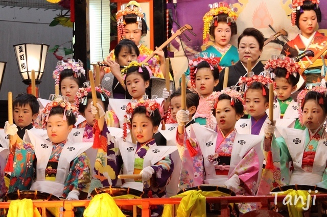 01 日高火防祭 HitakaHibuseMatsuriFestival 岩手県奥州清水沢.jpg