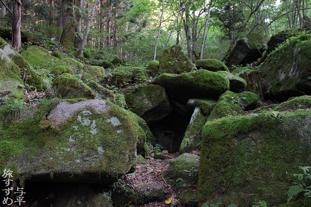 遠野・岩手県遠野市・めがね橋・卯子酉神社・遠野駅・カッパ像・遠野食肉センター・ジンギスカン定食・カッパ淵・語り部・とおの昔話村・五百羅漢・デンデラ野・新川神社・風の丘・伝承館・山口の水車・柳田国男・続石・千葉家・綾織の水車・乳神様・ふるさと村・高清水展望だ代・トオヌップ・画像・旅すずめ・与平