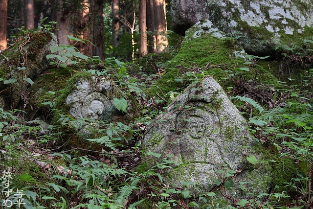 遠野・岩手県遠野市・めがね橋・卯子酉神社・遠野駅・カッパ像・遠野食肉センター・ジンギスカン定食・カッパ淵・語り部・とおの昔話村・五百羅漢・デンデラ野・新川神社・風の丘・伝承館・山口の水車・柳田国男・続石・千葉家・綾織の水車・乳神様・ふるさと村・高清水展望だ代・トオヌップ・画像・旅すずめ・与平