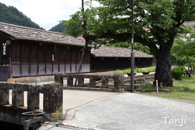 19 96 山形県金山町、金山の町並み、大堰、画像 Yamagata Kaneyama.jpg