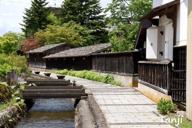 21 96 山形県金山町、金山の町並み、大堰、画像 Yamagata Kaneyama.jpg