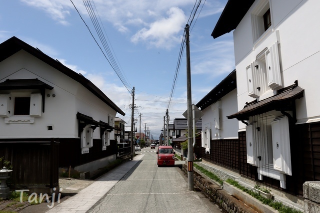 25 96 山形県金山町、金山の町並み、大堰、画像 Yamagata Kaneyama.jpg